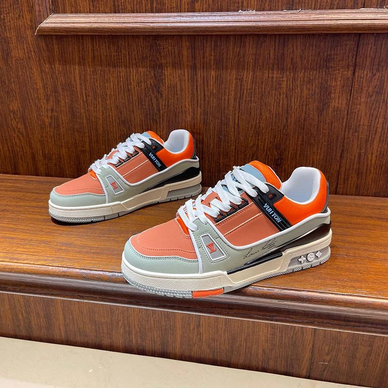 男鞋2025秋季新款休闲鞋大码软底运动鞋男士轻便防滑时尚透气板鞋