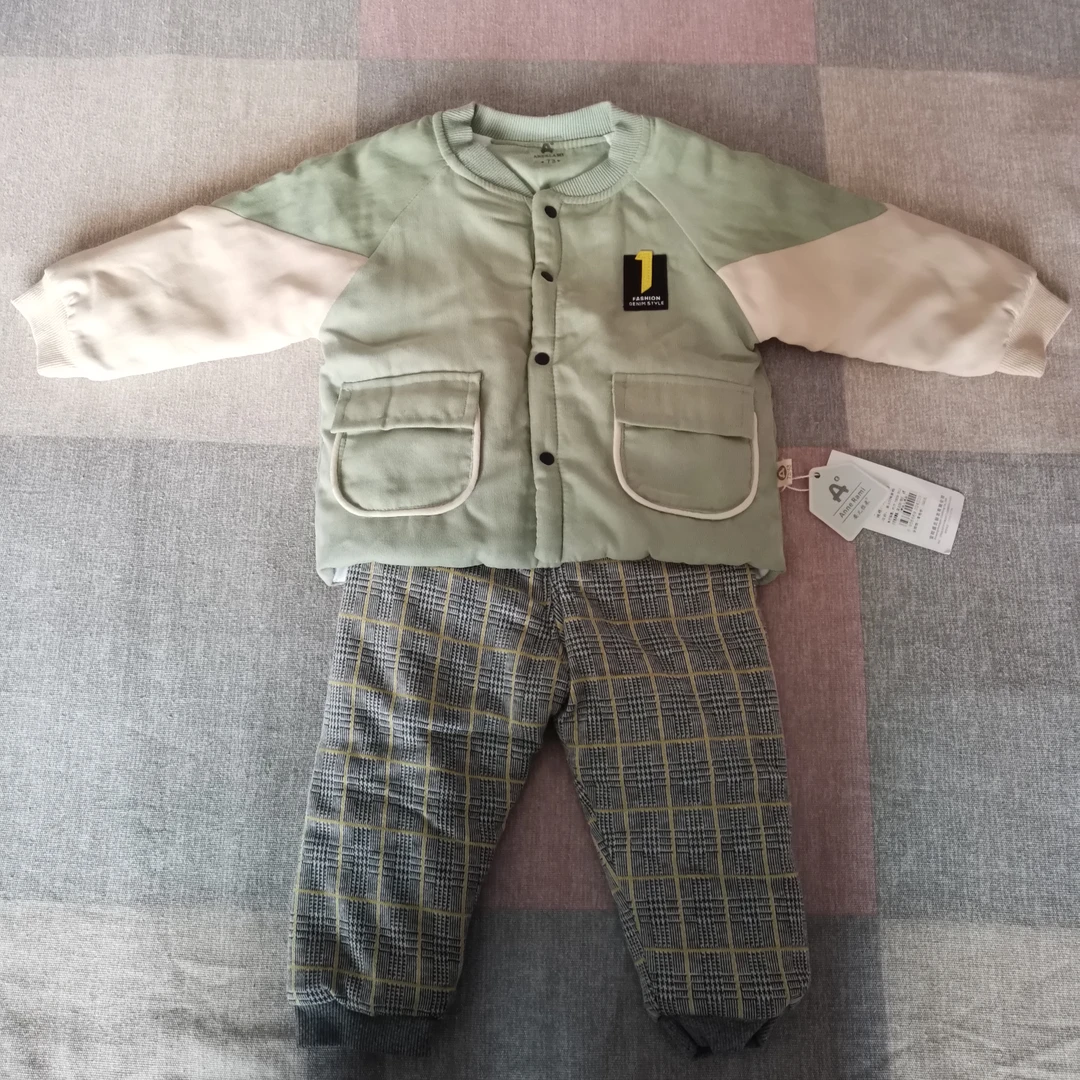 宝宝秋冬季婴儿夹棉保暖上衣儿童外套舒适外穿