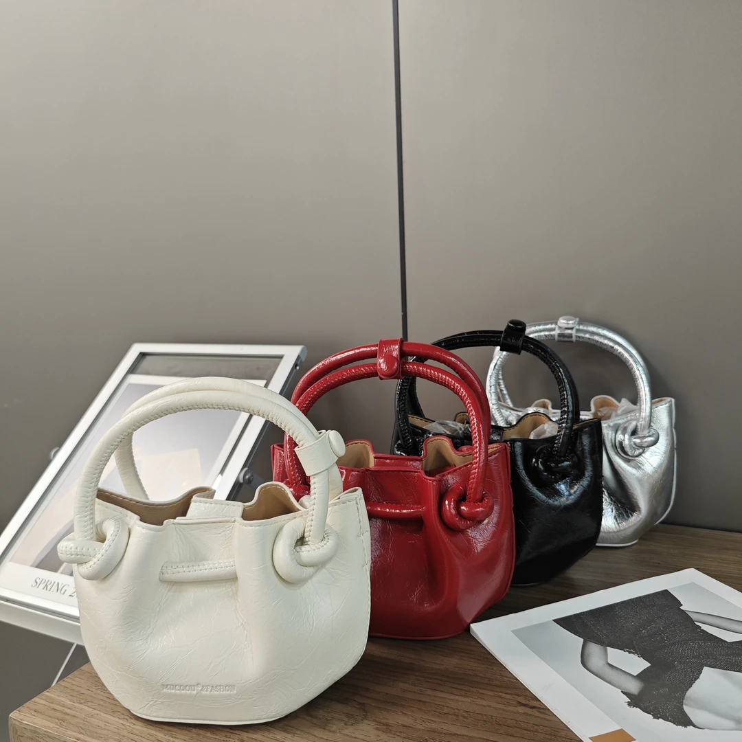 2024新款时尚百搭斜跨包经典单肩包手提包包小众潮流手拎包B520