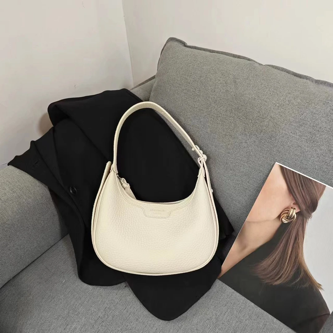 送礼盒（宽26高15）2024新款时尚百搭斜跨包经典单肩包腋下包B207