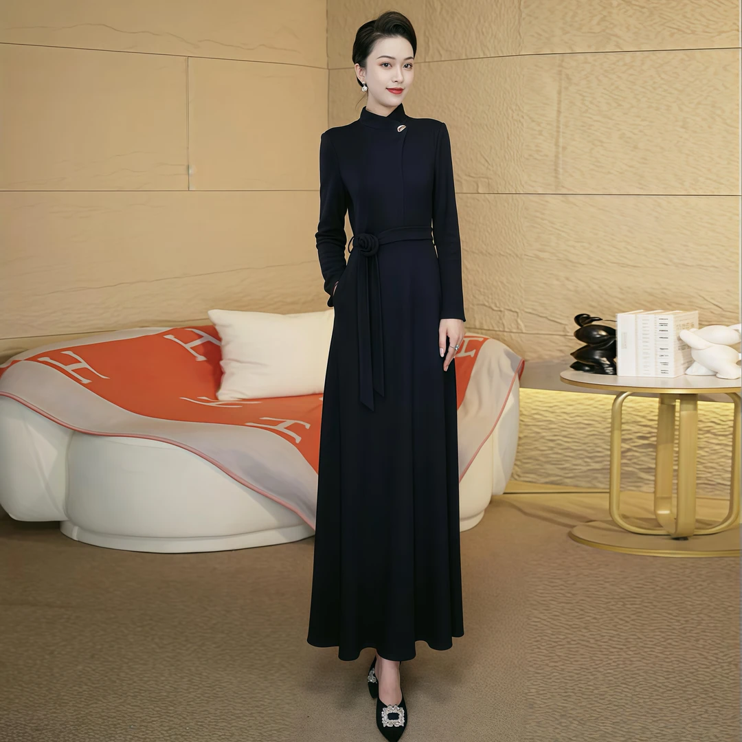 冬季加厚简约大气连衣裙女2025新款气质时尚收腰修身长裙3019