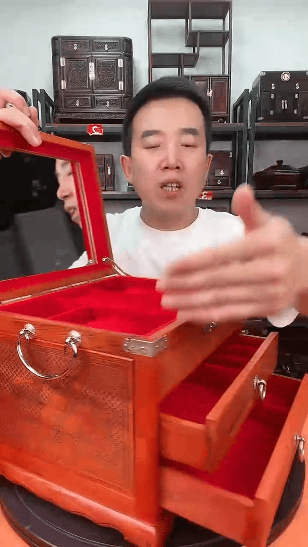 【闪购商品】缅甸花梨根雕缅甸花梨百年宫廷