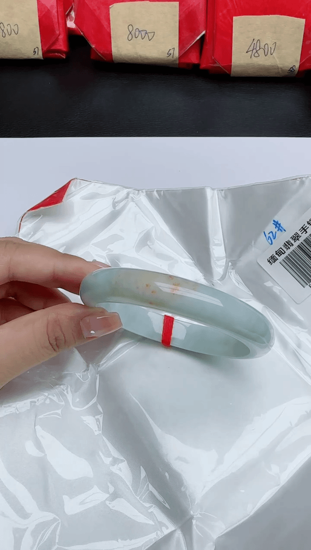 【闪购商品】翡翠手镯未镶嵌圈口：62+