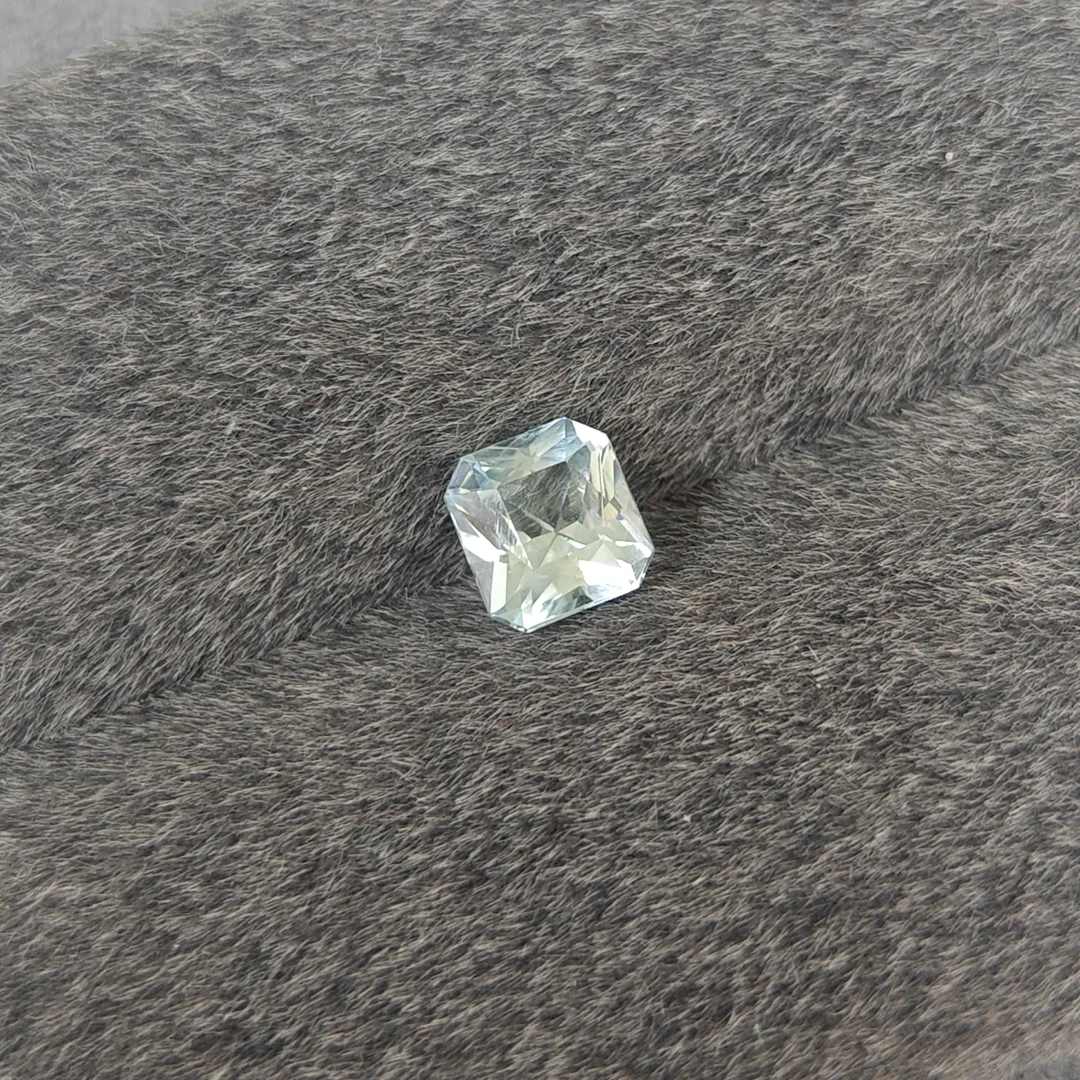 B183-1.90ct海蓝宝石裸石八角形/CGRL23082900254