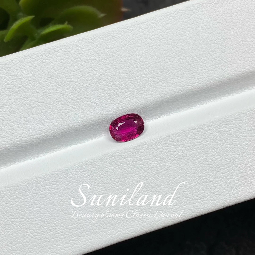 G165-FW-0.97ct卢比莱碧玺垫形