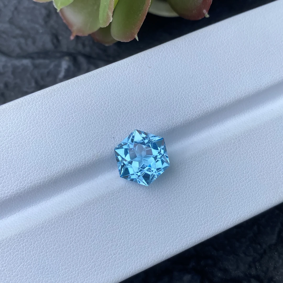 A320-6ct雪花切天空蓝托帕石裸石