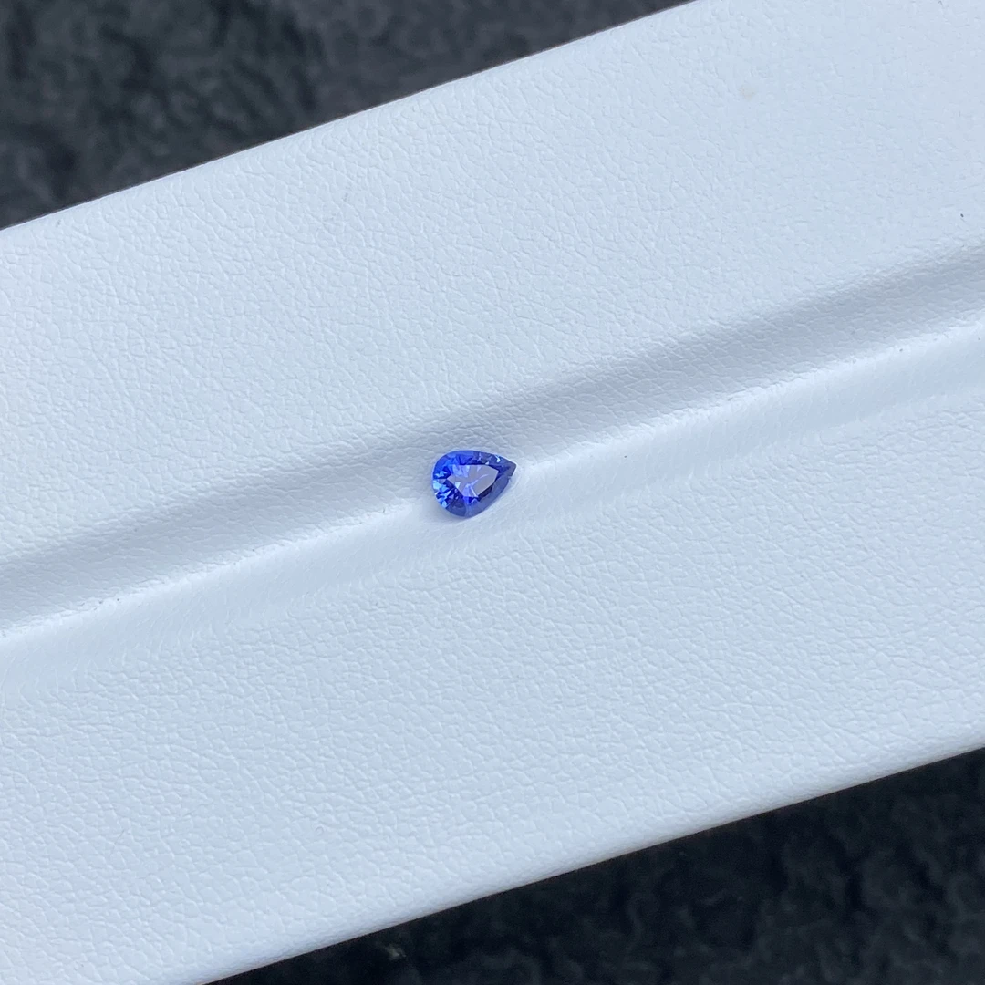 #2491916-0.37ct-水滴形天然蓝宝石
