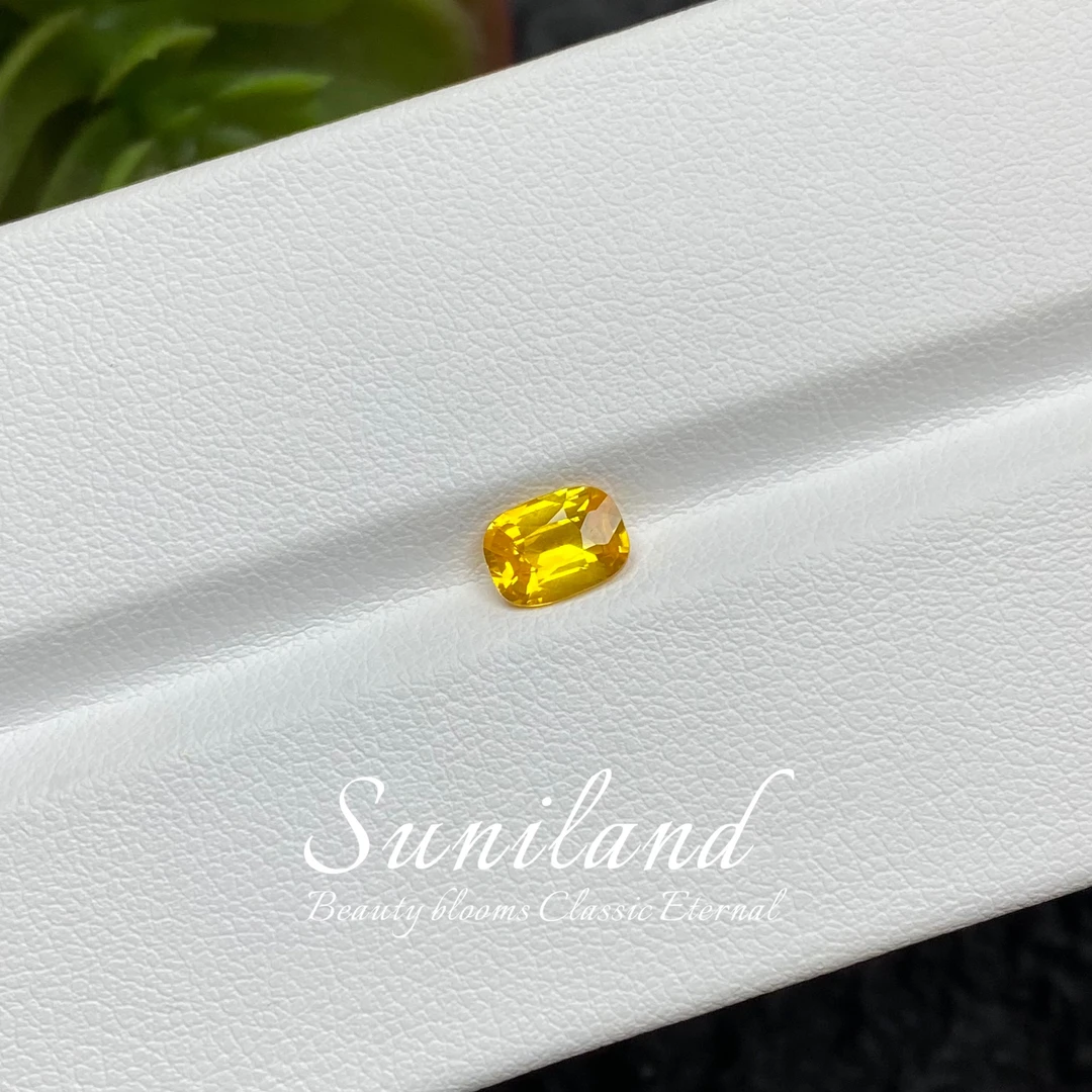 C269-1.09ct-垫形天然老烧金丝雀黄蓝宝石/GRC证书2405290310