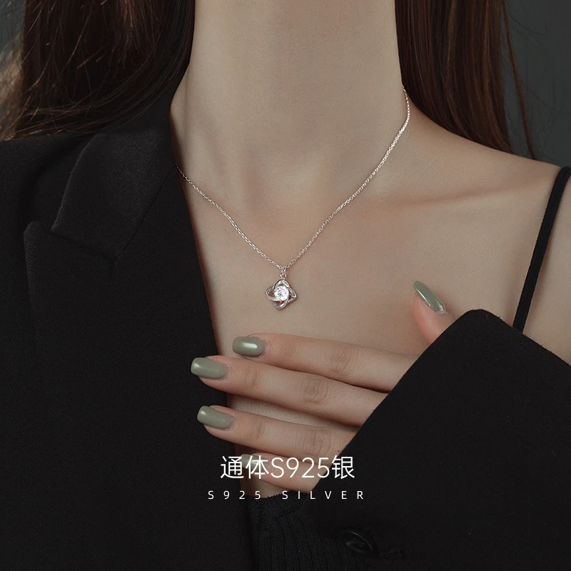 链子925银合成锆石 金美澳幸运四叶草项链女轻奢设计高级感吊坠
