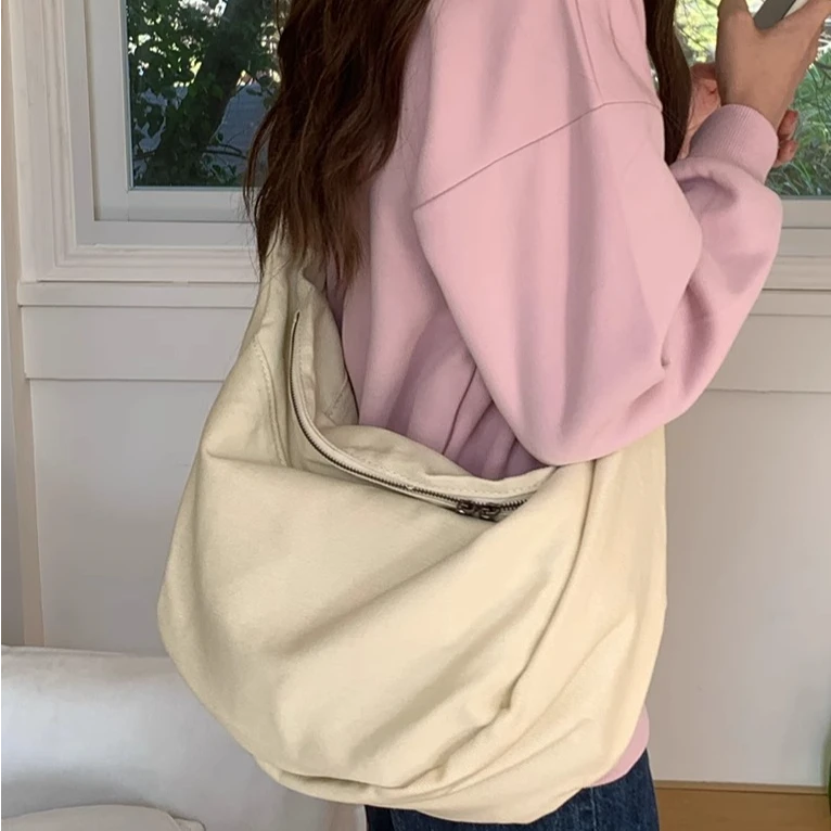 港风斜跨包通勤托特包大容量2024新款慵懒风百搭帆布袋单肩包潮