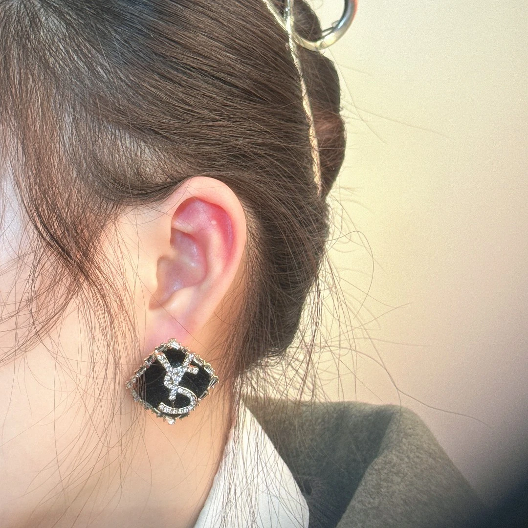 铜合金耳饰 小香风黑色时尚百搭法式简约设计感优雅N1122