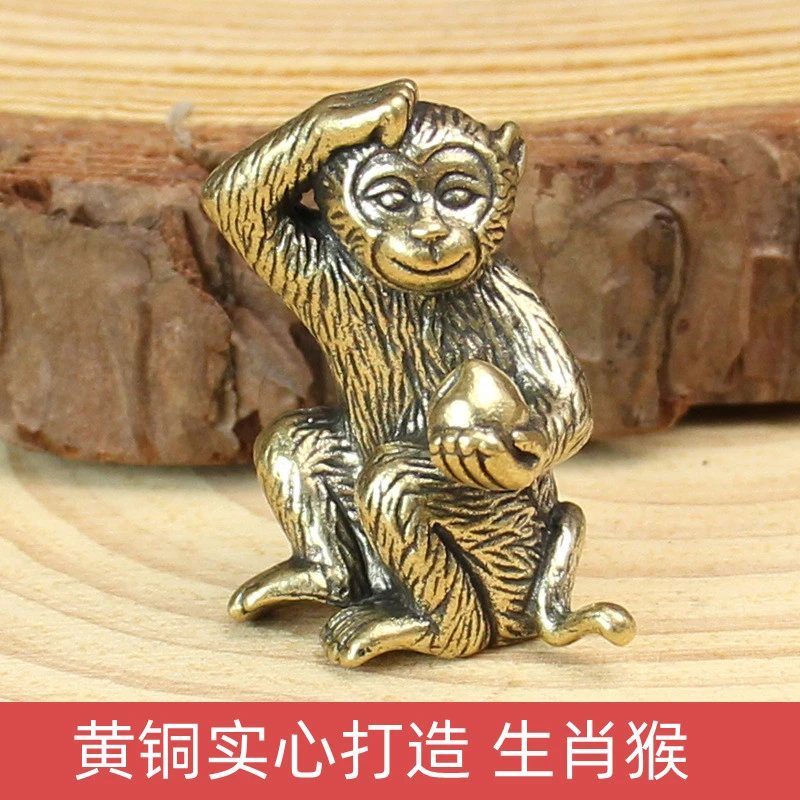 实心纯黄铜猴子献桃小摆件生肖可爱小猴子寿桃铜把件仿古铜雕铜器