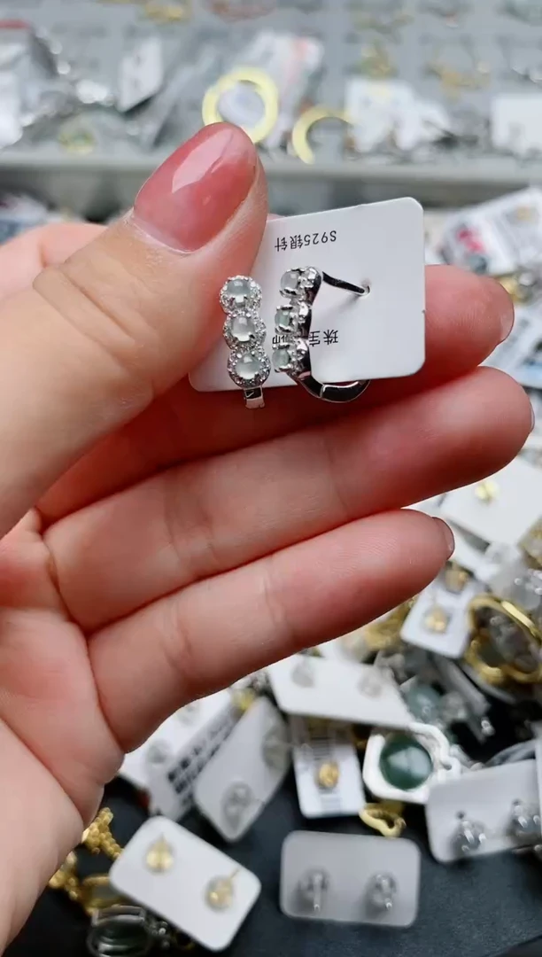 【闪购商品】翡翠颈饰银S925镶嵌........