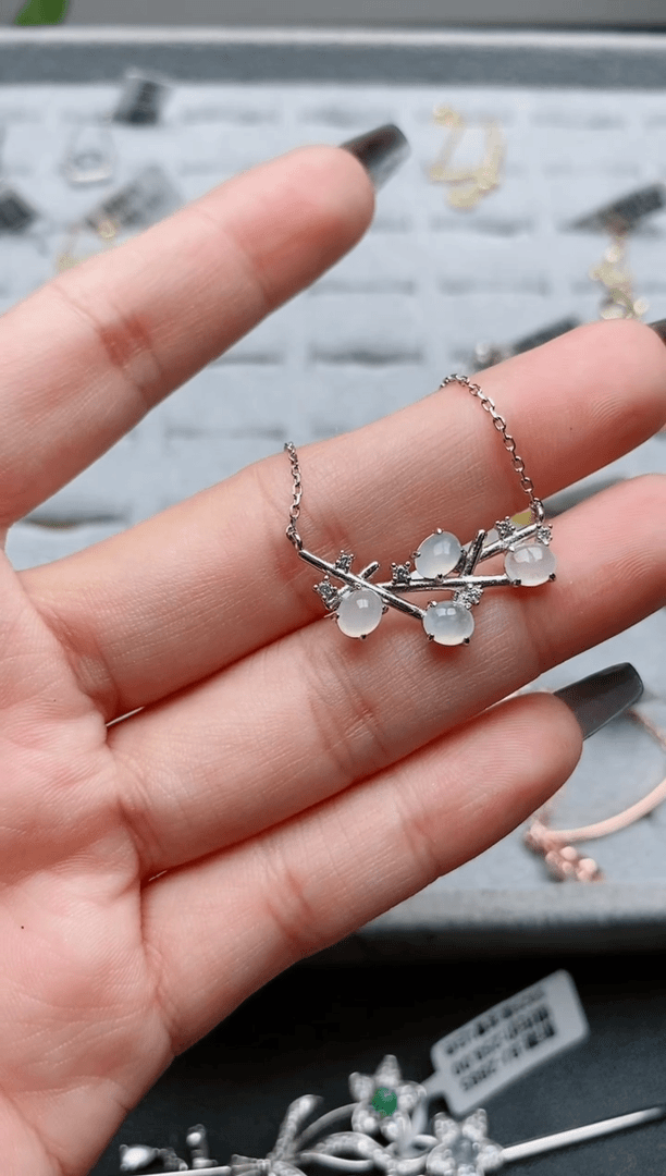 【闪购商品】翡翠颈饰银S925镶嵌...........