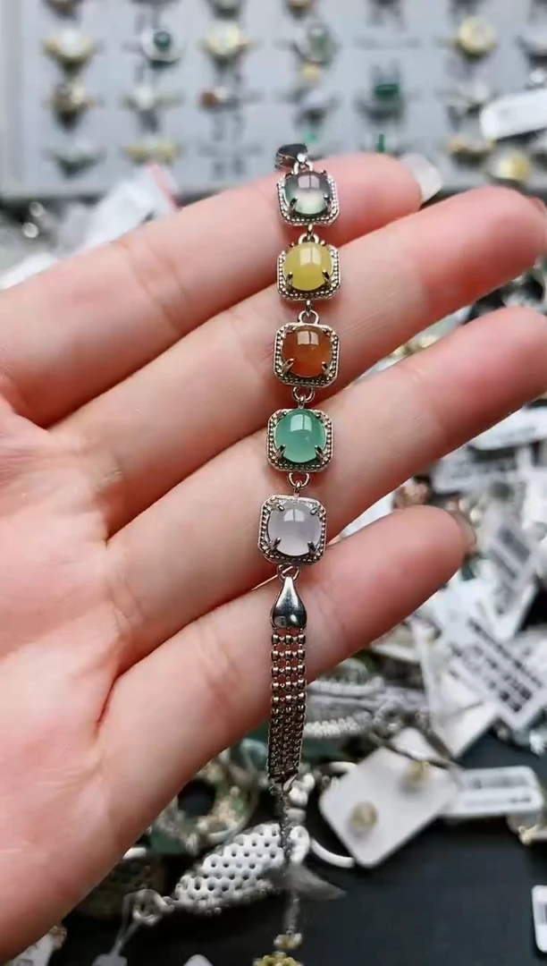 【闪购商品】翡翠颈饰银S925镶嵌........