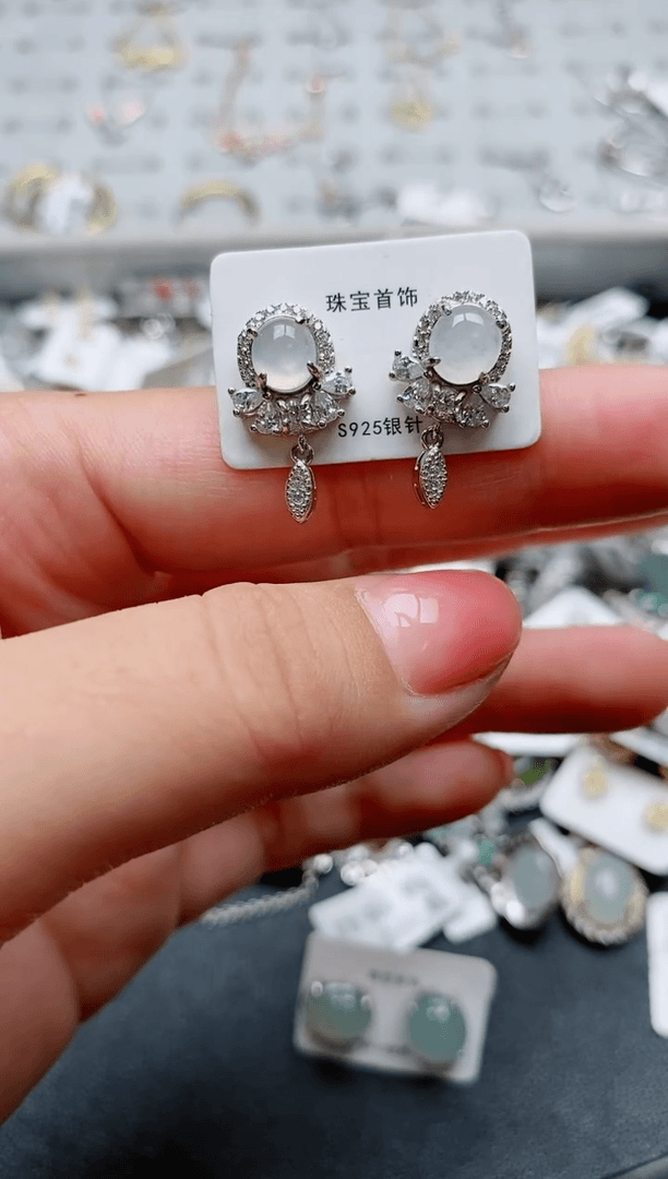【闪购商品】翡翠颈饰银S925镶嵌.......