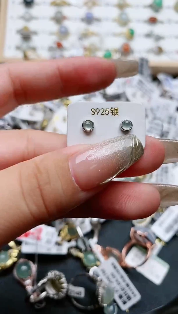 【闪购商品】翡翠颈饰银S925镶嵌.........