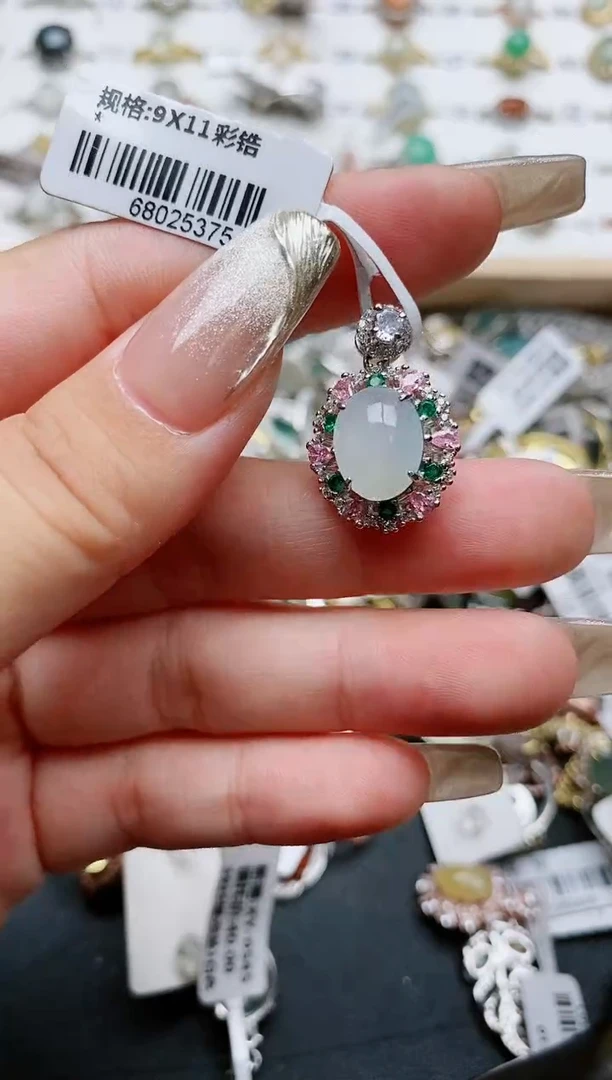 【闪购商品】翡翠颈饰银S925镶嵌.......