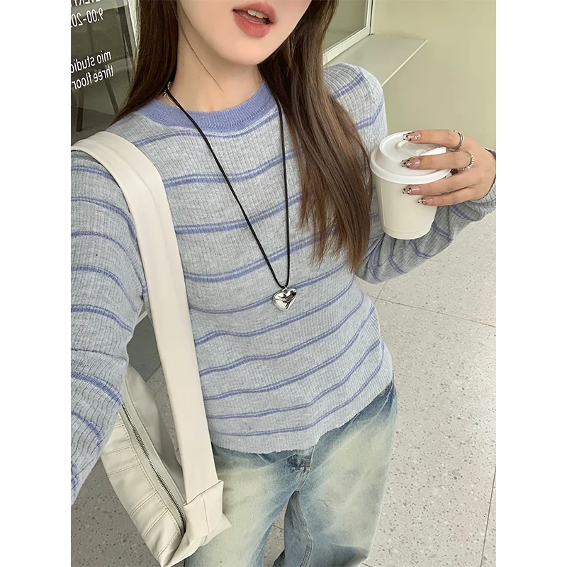 秋季韩版2025新款圆领套头撞色条纹拼接显瘦小众百搭长袖针织衫女