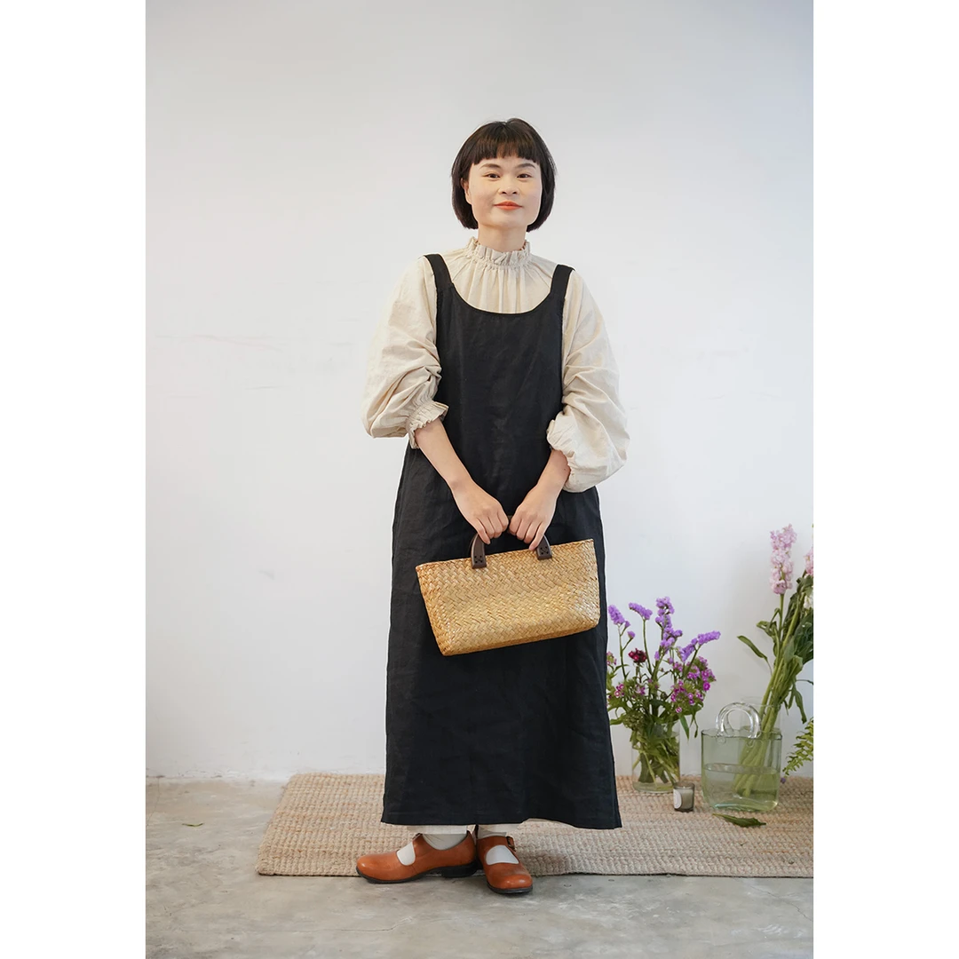 减龄女孩 黑色背心裙法国14支亚麻