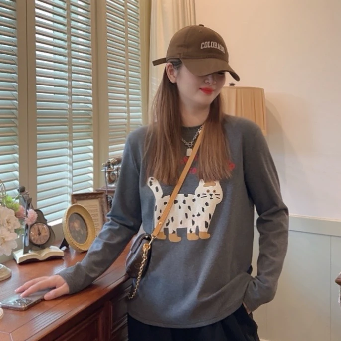 【喵喵】2024小众设计师秋冬新加绒时尚宽松圆领印花休闲百搭长袖T
