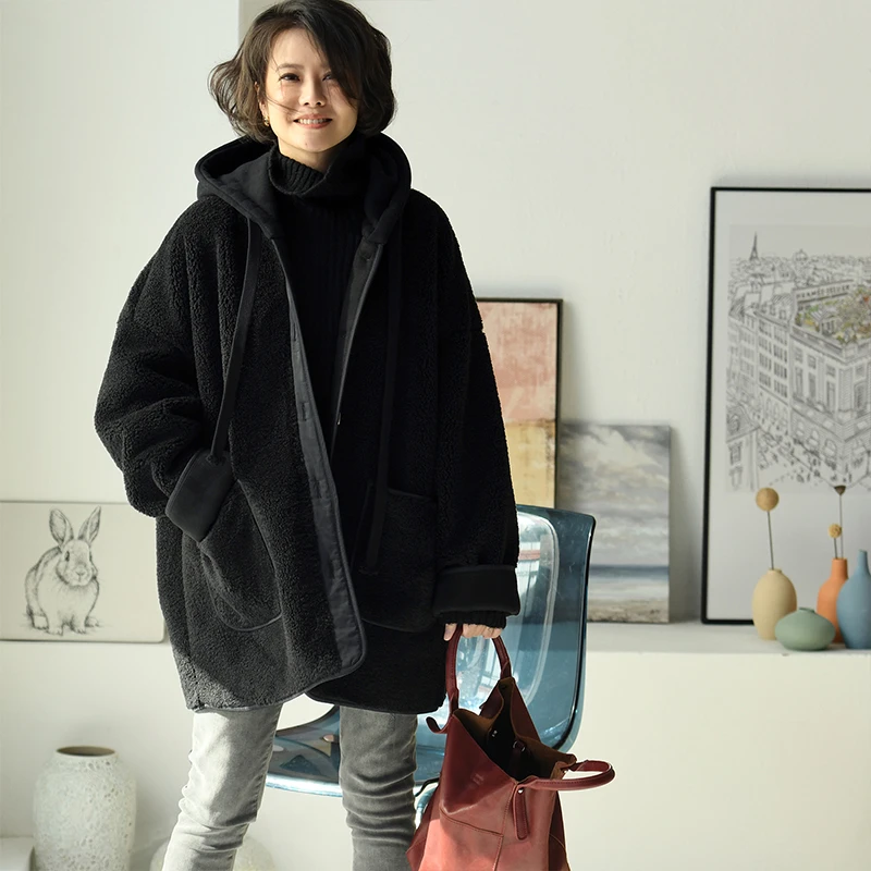 W3271C韩版简约大兜羊羔毛宽松百搭中长款连帽拼接外套秋冬米可可