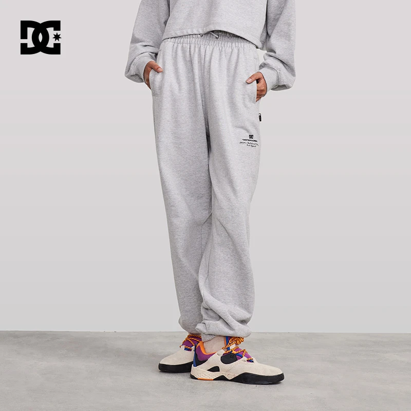 DCSHOES 23春夏女士休闲百搭运动裤宽松束脚潮流卫裤