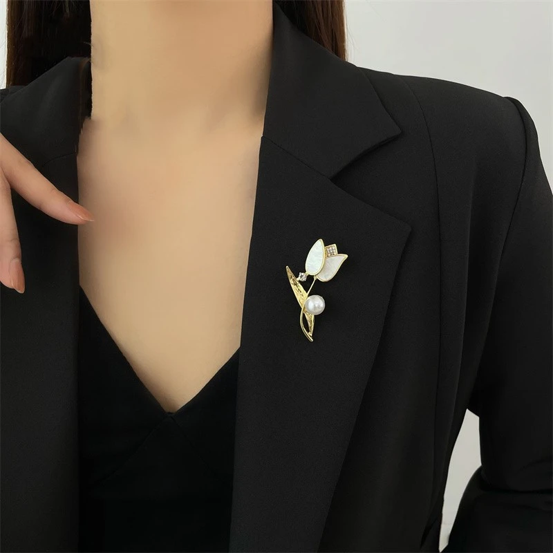 合金胸针 郁金香胸针女2024年新款潮别针气质奢华胸花大衣高档
