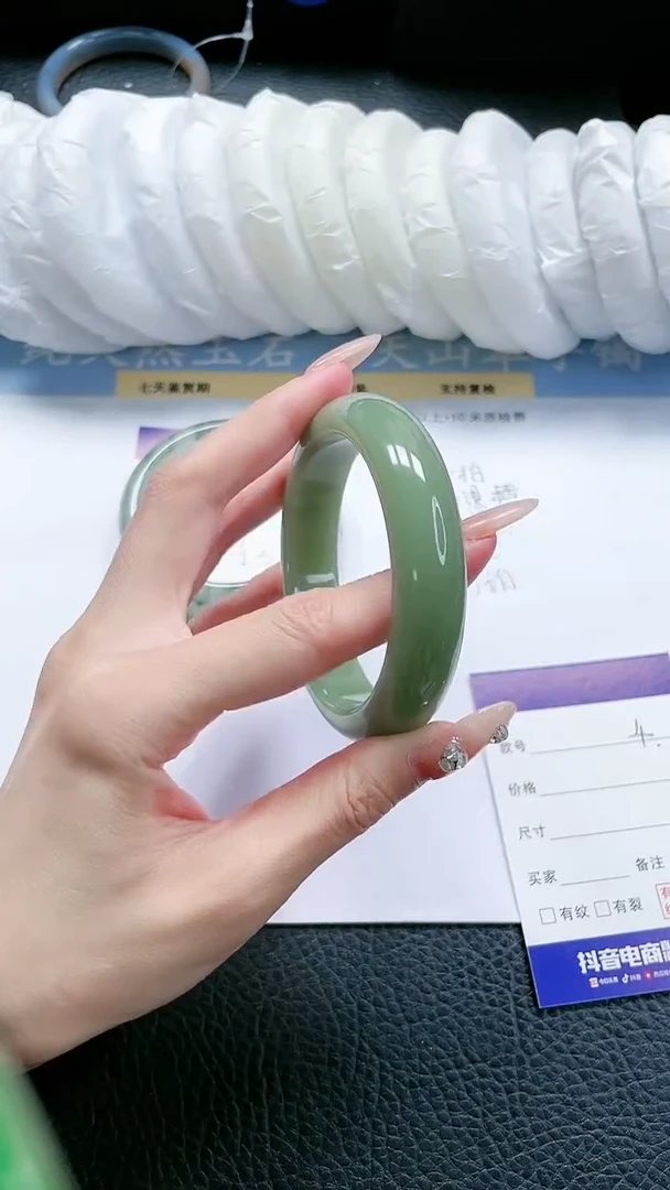 【闪购商品】石英质玉手镯未镶嵌4-60