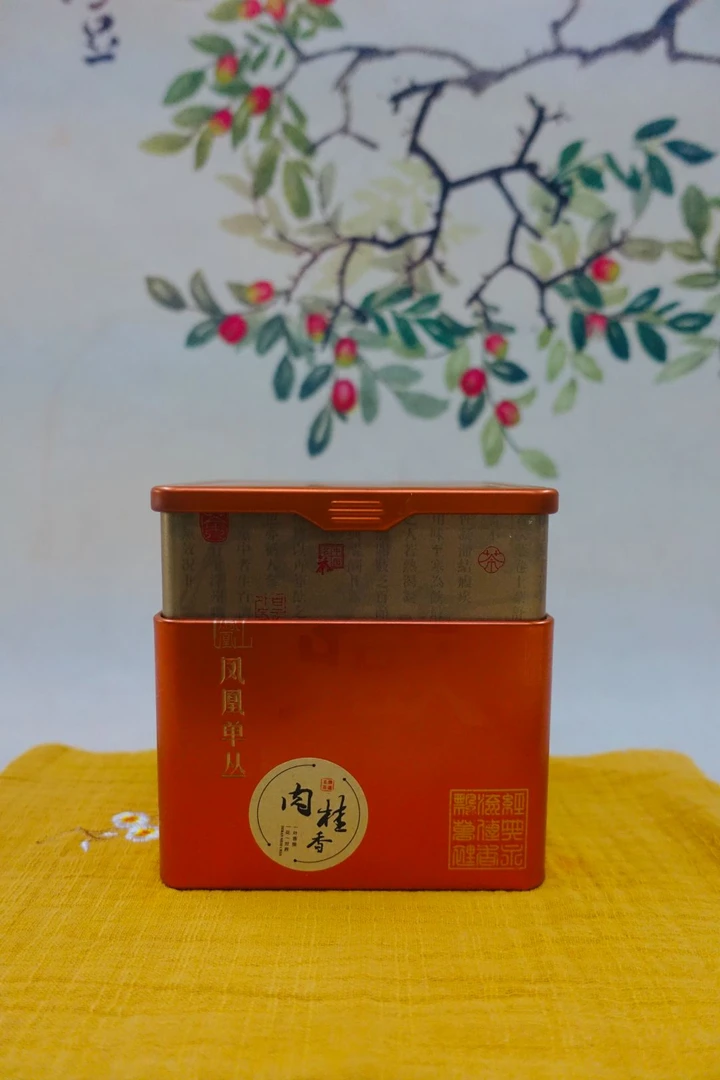 乌岽老枞肉桂香·原产地陈年茶·中熟炭焙·100克·罐装乌岽单丛茶