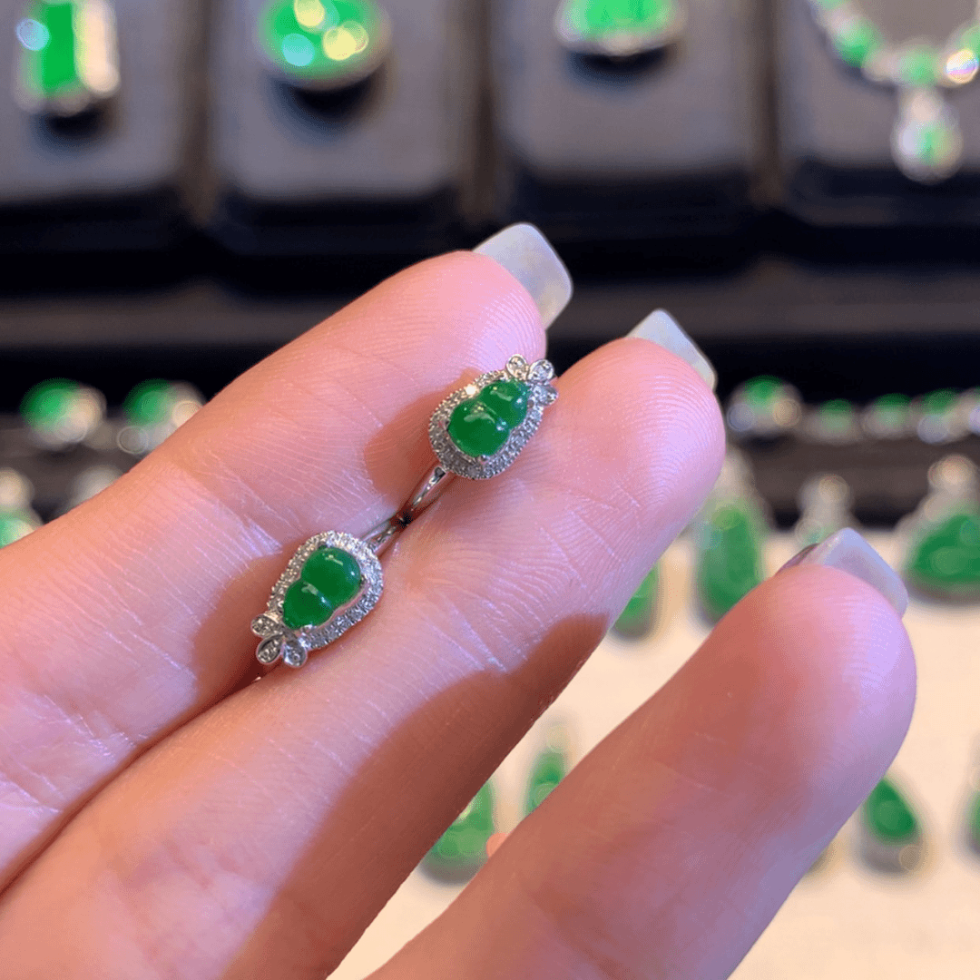 【闪购商品】翡翠颈饰18K金镶嵌A****姐