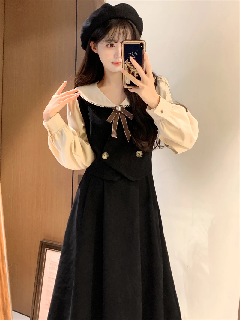 春秋新款假两件拼接学院风灯芯绒收腰显瘦哺乳连衣裙法式设计感