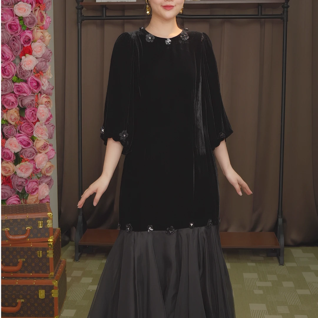 了然迷失2024年秋冬新款丝绒连衣裙气质时尚秋季显瘦收腰女装修