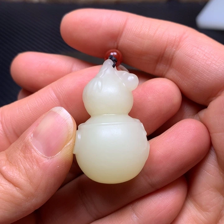 和田玉挂件未镶嵌海****阁