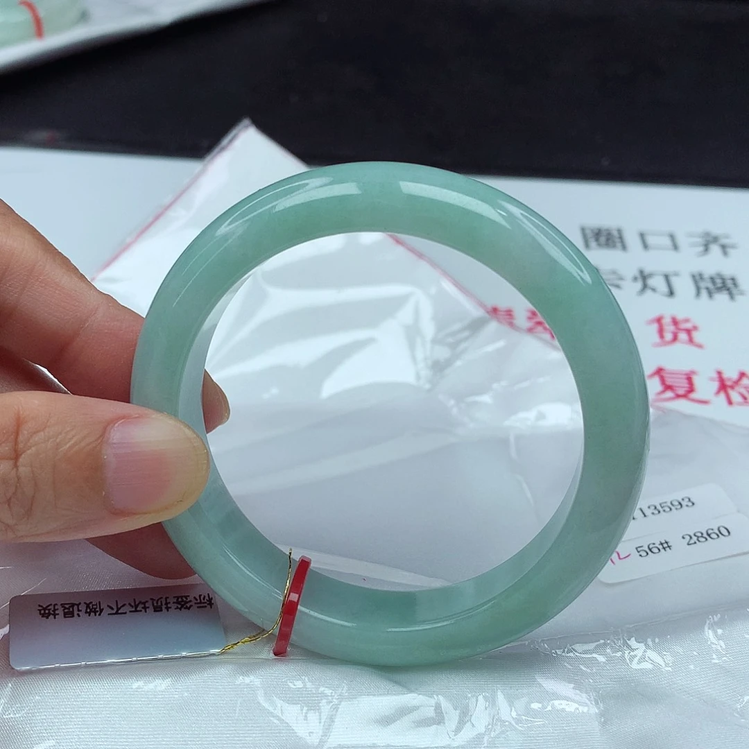 翡翠手镯未镶嵌翡翠3593