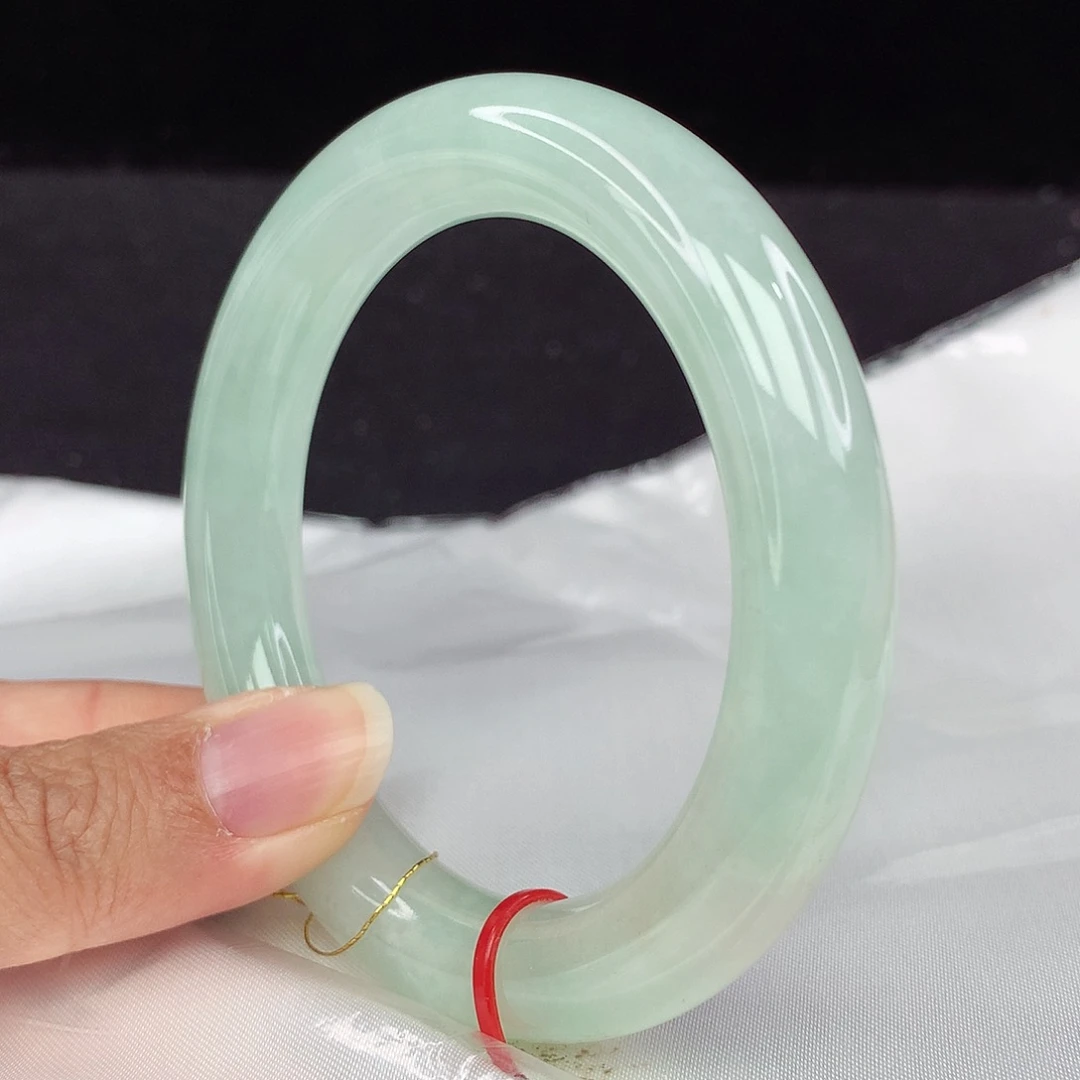 翡翠手镯未镶嵌55圈3140