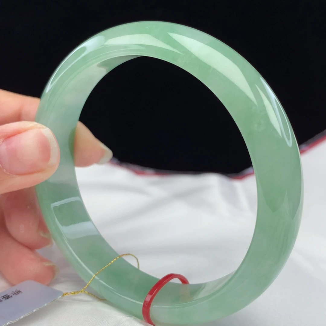 翡翠手镯未镶嵌57圈2816