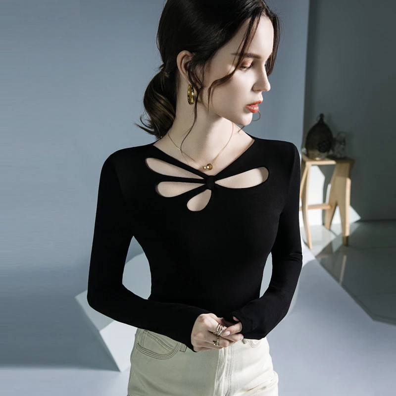 设计感秋冬新款内搭上衣女领口镂空个性小衫欧货百搭洋气打底衫女