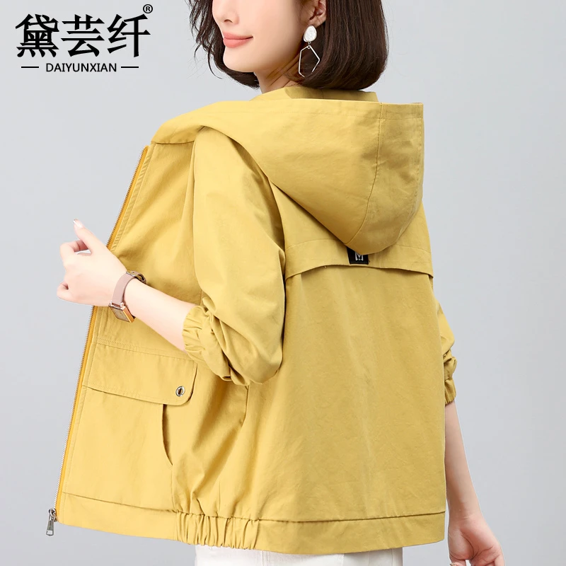 时尚短外套女连帽2025春秋新款中年妈妈大码宽松休闲减龄纯棉夹克