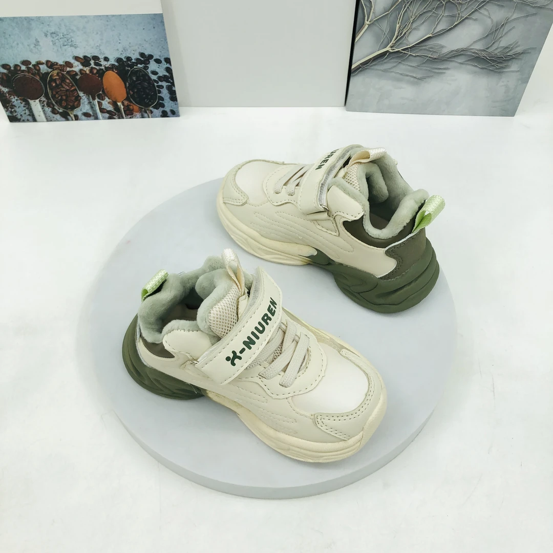 A3区6019冬季儿童复合底皮面加绒休闲运动鞋