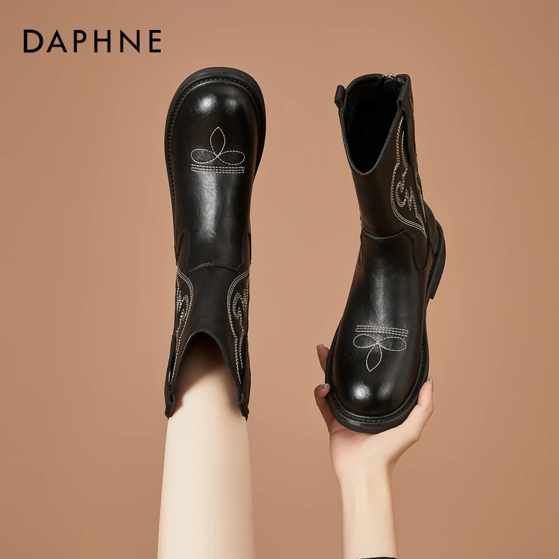 达芙妮秋上新美拉德复古短靴女2025刺绣西部牛仔靴骑士靴马丁靴