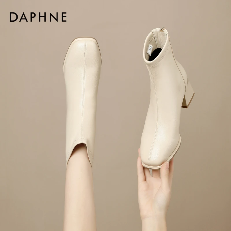 Daphne/达芙妮短靴女切尔西2025款式冬季超火配裙子时尚 瘦瘦单靴