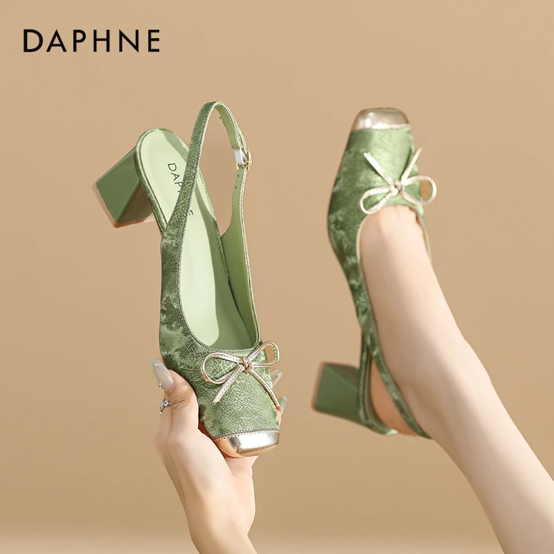 达芙妮法式复古国风包头凉鞋女2025春新款粗跟蝴蝶结浅口方头单鞋