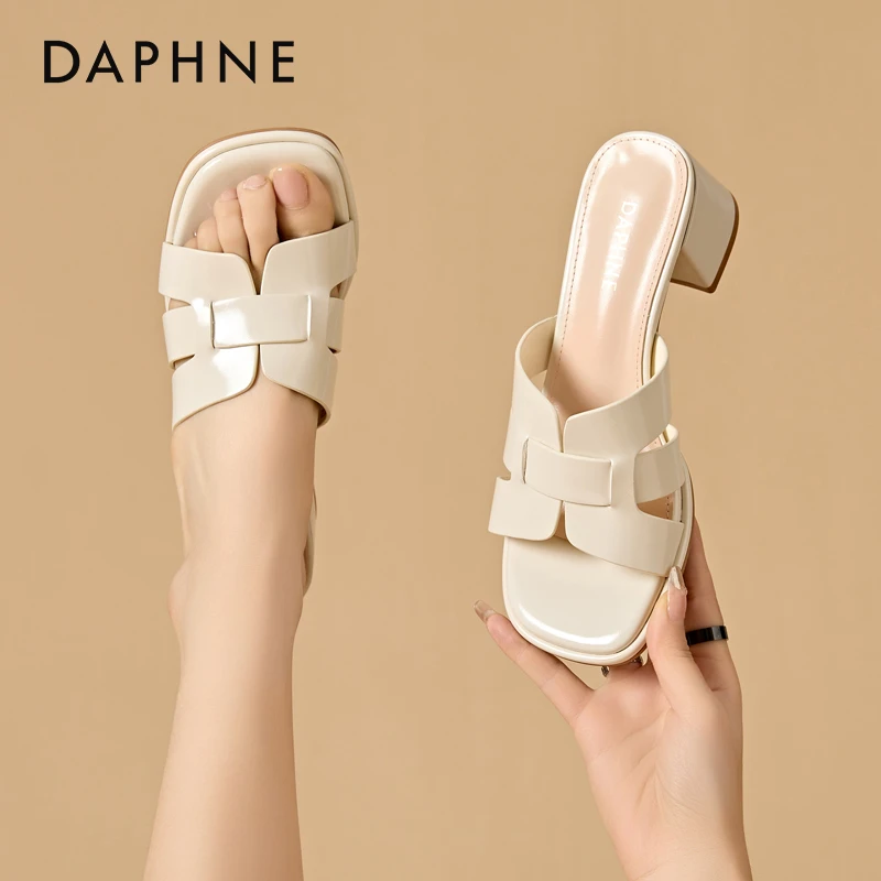 达芙妮法式外穿凉拖一字拖女2025年夏季新款百搭海边时尚中跟拖鞋