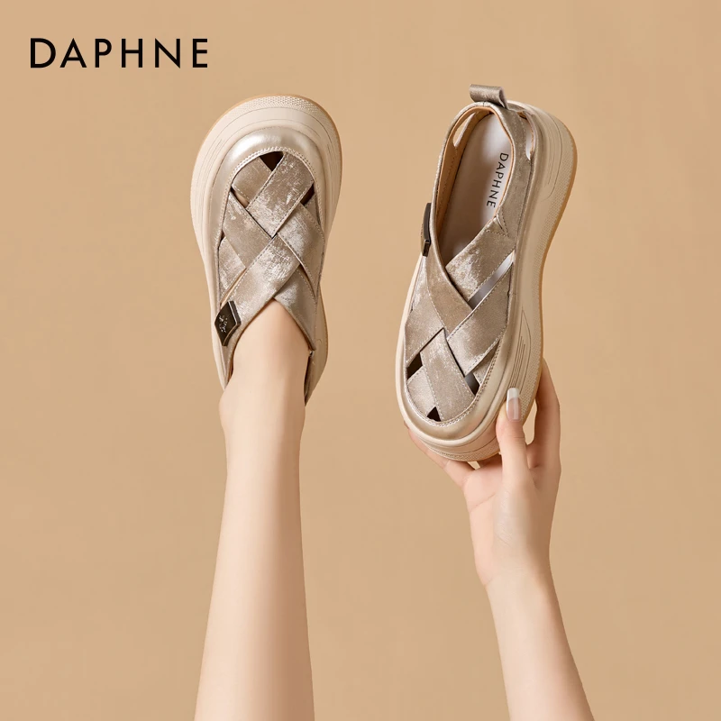 Daphne/达芙妮包头罗马凉鞋2025春季新款镂空猪笼百搭时尚洞洞鞋