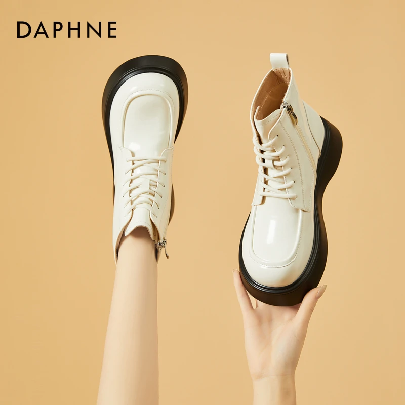Daphne/达芙妮英伦风马丁靴2024新款冬季 软底学院风时尚百搭短靴
