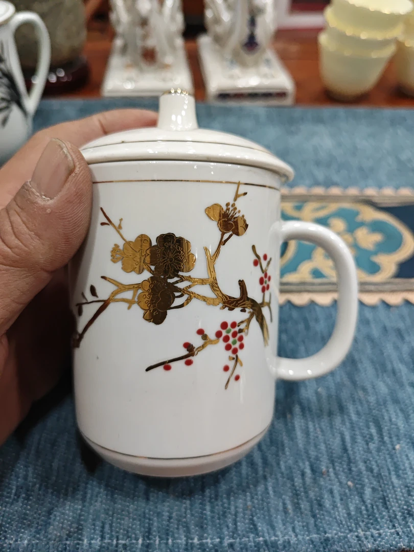 唐山陶瓷雕金盖杯