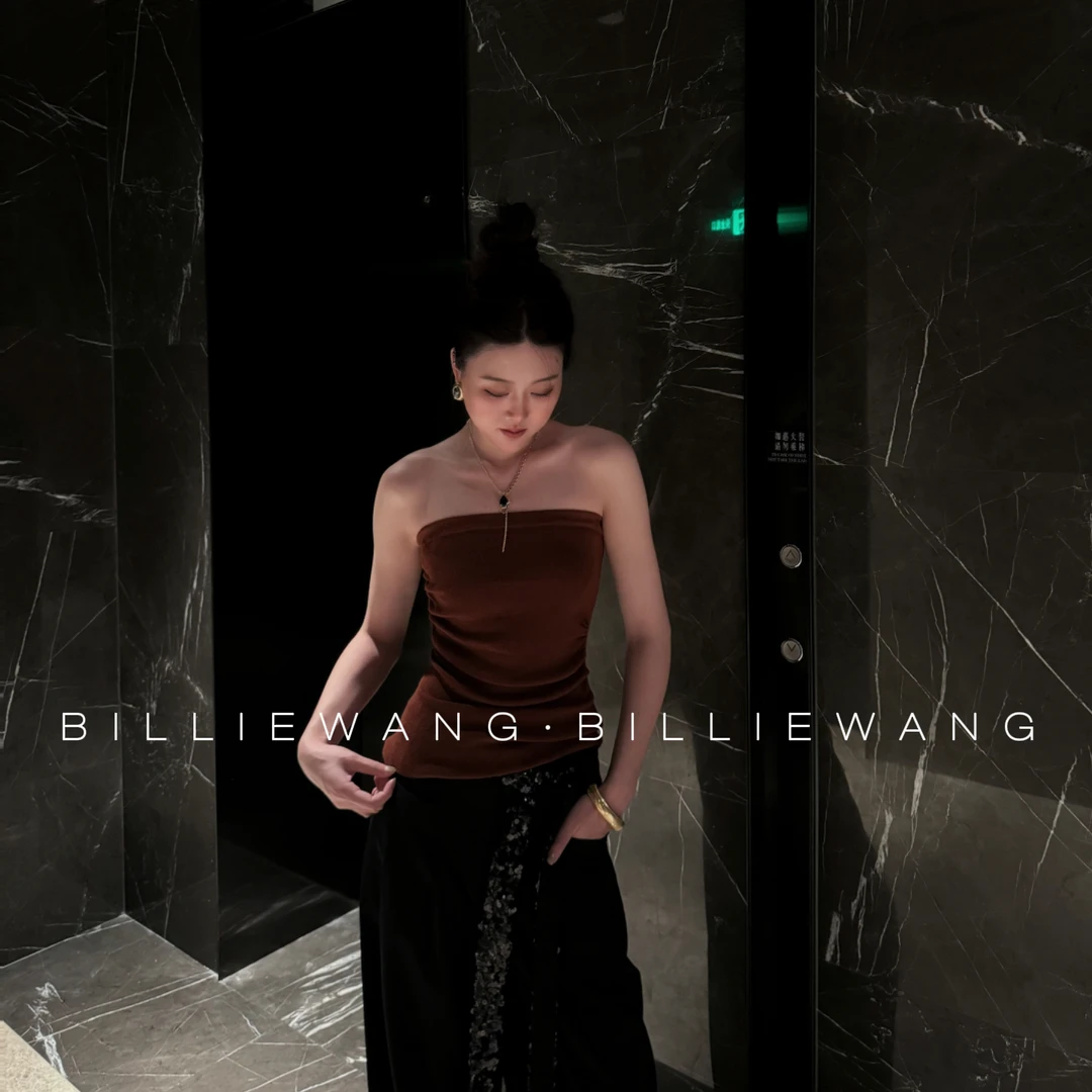 BW小众设计师定制系列｜高级棕红松紧针织纱线抹胸上衣