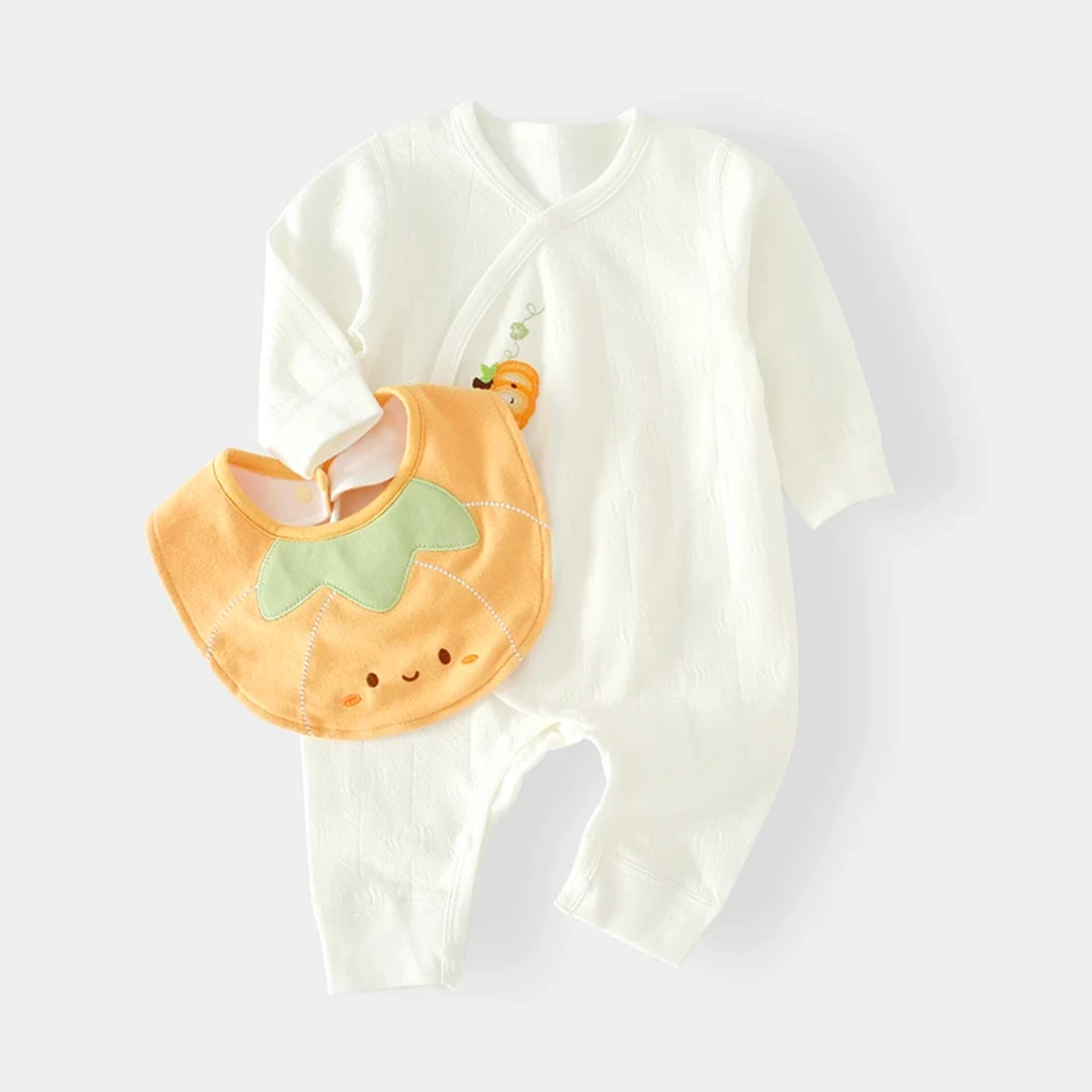 新款秋冬婴幼儿围嘴连体卡通哈衣爬服A类纯棉无骨连体服新生婴儿