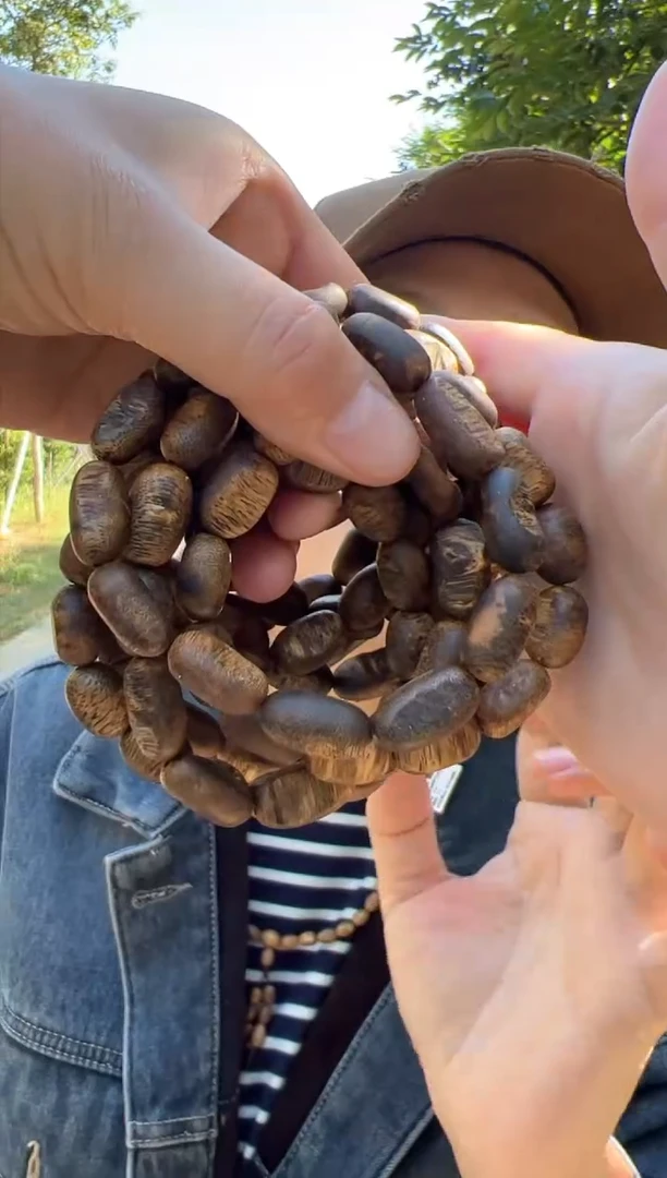 【闪购商品】莺歌绿奇楠沉香手串多样性发货1条